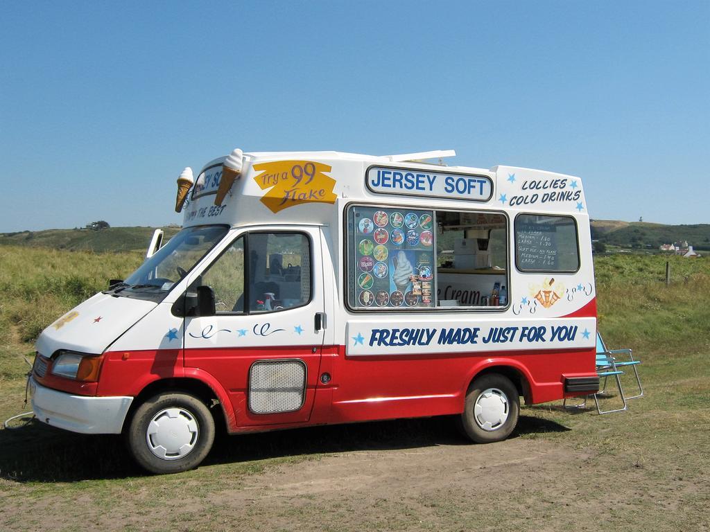 St Ouen's Discovery Bay מראה חיצוני תמונה
